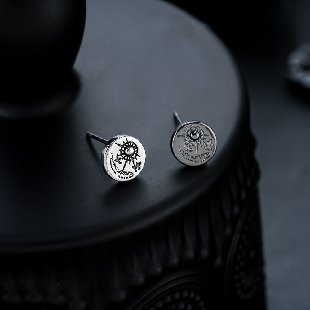 1 par de pendientes de tuerca  - Women'S Eagles Accessories reseña y precio